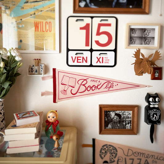 Bandierina Have a Book life